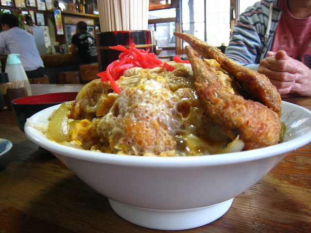 ぼんち食堂のとり煮かつ丼_a0090292_8591891.jpg