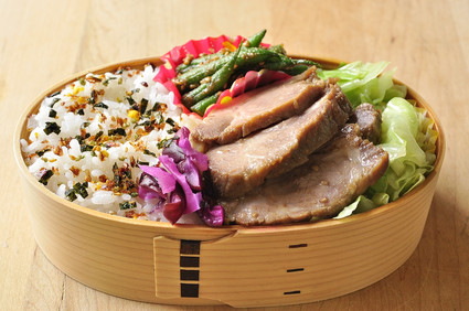レンジチャーシュー弁当_b0171098_6515939.jpg