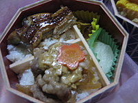 東京スカイツリー弁当_d0149223_1513763.jpg