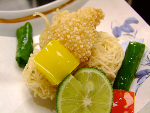 「某所 シャンパンと和食を楽しむ夕べ」_a0000029_152347100.jpg