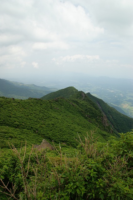 「山群逍遥」（２）_f0201348_9454278.jpg