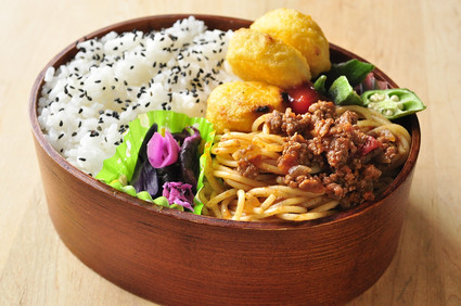 ミートソース弁当_b0171098_82925.jpg