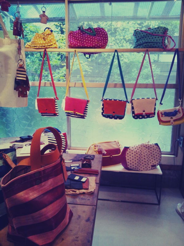 古材チーク家具展とbag collection_c0246783_22343067.jpg