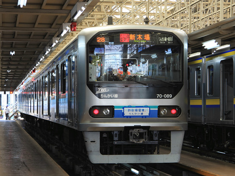 「伊勢女さん」の”正夢”!?:2本の青い線に真ん中に黄色線の電車とは?_e0171614_12434050.jpg