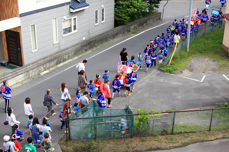 樽前山神社祭り　子供祭り行列いいね_a0160581_1601866.jpg