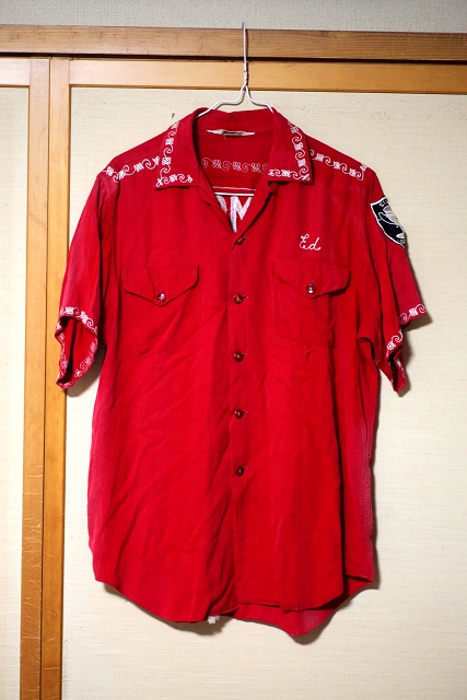 vintage bowling shirts..._e0274006_0465523.jpg