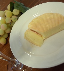 フランスのチーズ 〝マンステール〟・・・_a0254125_15114353.jpg
