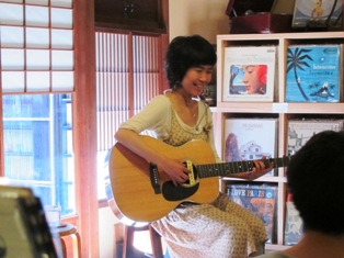 もうすぐ夏休み、宵々々山ライブ_e0230141_1311041.jpg