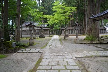 雄山神社 中宮祈願殿を旅する_a0243562_188188.jpg