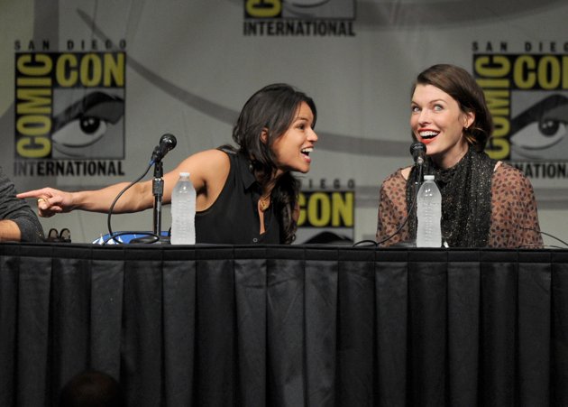 映画 バイオハザードv リトリビューション Comic Con 12でのキャストの写真 Furari ー気まぐれメモー
