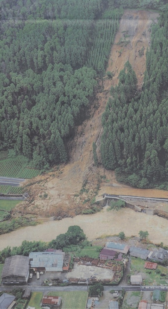 豪雨被害（矢部川水系）平成２４年７月１４日・千寿の歴史_a0137997_7265716.jpg