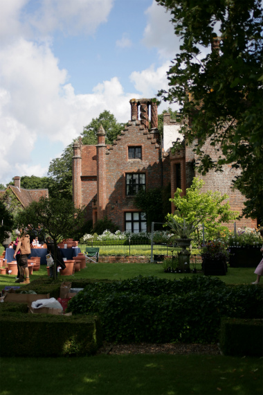 Chenies Manor とガーデニング。_a0215008_3323237.jpg