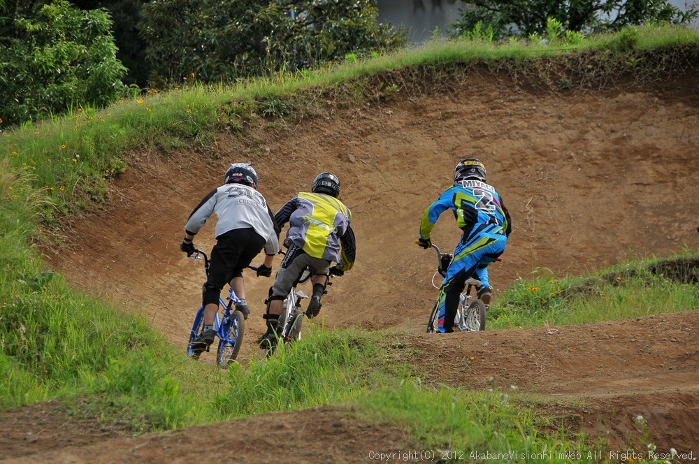 JOSF７月緑山定期戦VOL3：BMXマスターズ決勝　動画あり_b0065730_0153158.jpg