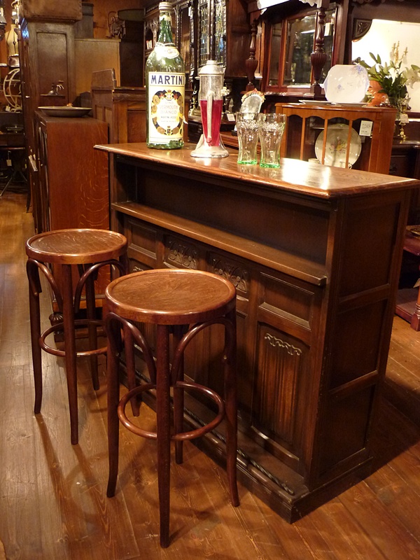 英国アンティークのバーカウンター Q S Antiques Diary