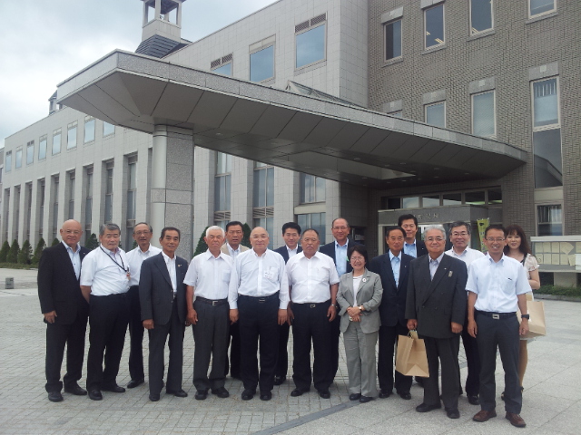町村長視察研修会_d0130714_21544022.jpg