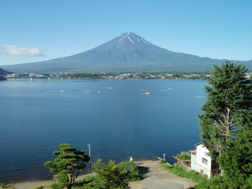 河口湖から見た富士山_e0249060_13303969.jpg