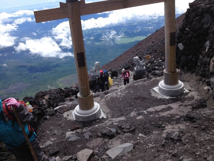 第三回富士山頂地下プロレス試合結果_e0128581_18183169.jpg