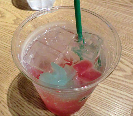 JR上野駅のエキュートにて!_c0180686_19462336.jpg