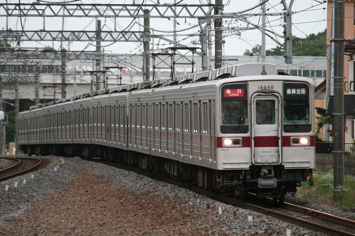 e0266612_22589.jpg