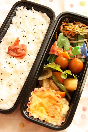 【　ムスコ弁当×２　＆　ワタシ弁当　vol.6　】 _a0206881_15362765.jpg