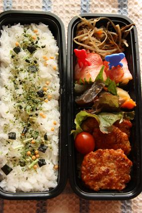 【　ムスコ弁当×２　＆　ワタシ弁当　vol.6　】 _a0206881_153633.jpg