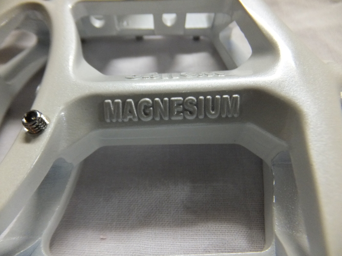 ウェルゴ マグネシウム デカペダル!_c0226202_19131186.jpg