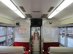 暑い毎日、電車は快適_a0243562_1581498.jpg