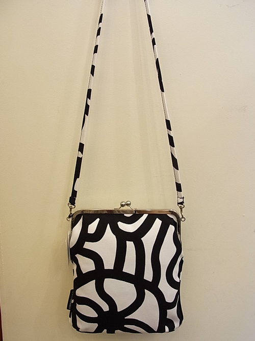 marimekko\'s BAG_a0143711_13235377.jpg