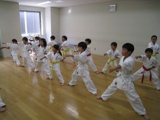 土曜は空手 今日も頑張りました~_c0118332_22114493.jpg