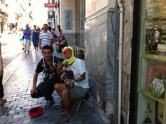 Athens Photo ギリシャの陣　（RED BULL とトマトとバナナ）_b0164291_650796.jpg