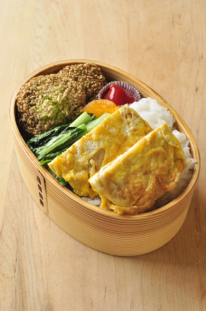 ターキーピカタとエジプト風豆コロッケ弁当_b0171098_156384.jpg