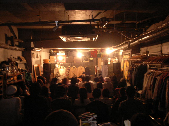 \"鈴が鳴る夜\"ってこんなこと。_c0140560_1212943.jpg