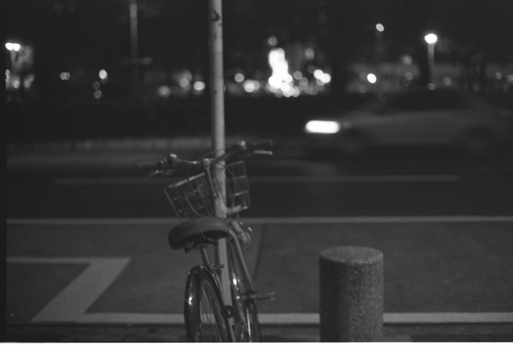 Nighthawks ;　Kentmere400@EI3200 T-MAX Developer(1:19) 　静止現像(23C 3h)_f0160179_16255256.jpg