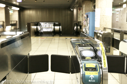 【節電都市 2011】皇居界隈_b0212388_23514780.jpg