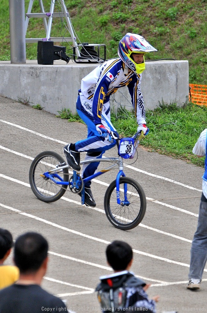 2012JBMXF シリーズ、エリートシリーズ第3戦ひたち海浜公園VOL1エリート決勝 動画あり_b0065730_1126059.jpg