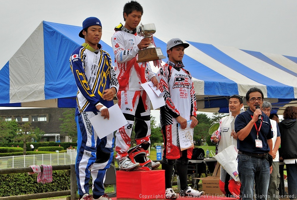 2012JBMXF シリーズ、エリートシリーズ第3戦ひたち海浜公園VOL1エリート決勝 動画あり_b0065730_11544490.jpg