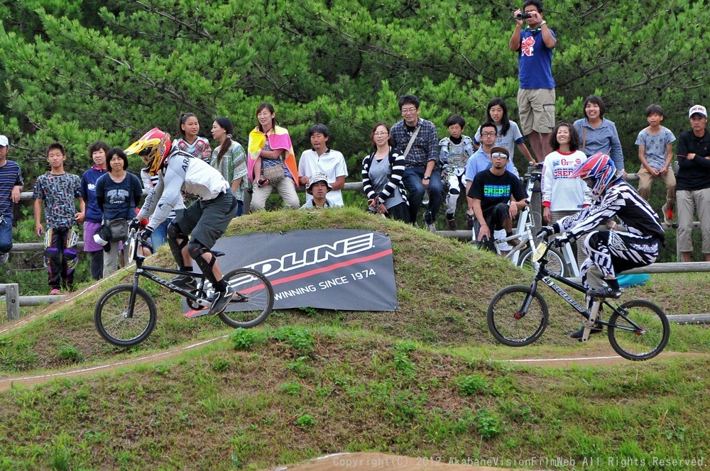 ２０１２JBMXF 、エリートシリーズ第３戦ひたち海浜公園VOL9：MEN17~29才決勝_b0065730_20133729.jpg