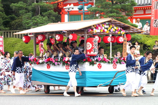 祇園祭り　花笠巡行_e0048413_21131985.jpg