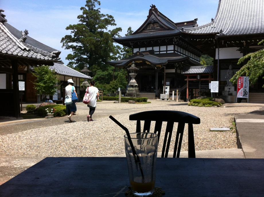善光寺茶屋がはじまりました。_a0026530_18454172.jpg