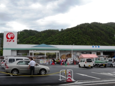 祝!コメリ岩泉店オープンに長蛇の列!_b0206037_9141318.jpg