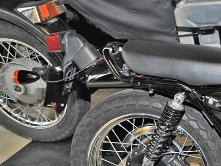 【250ccのバイクにリアキャリアとサイドバッグを取り付けました】_e0218639_0113998.jpg