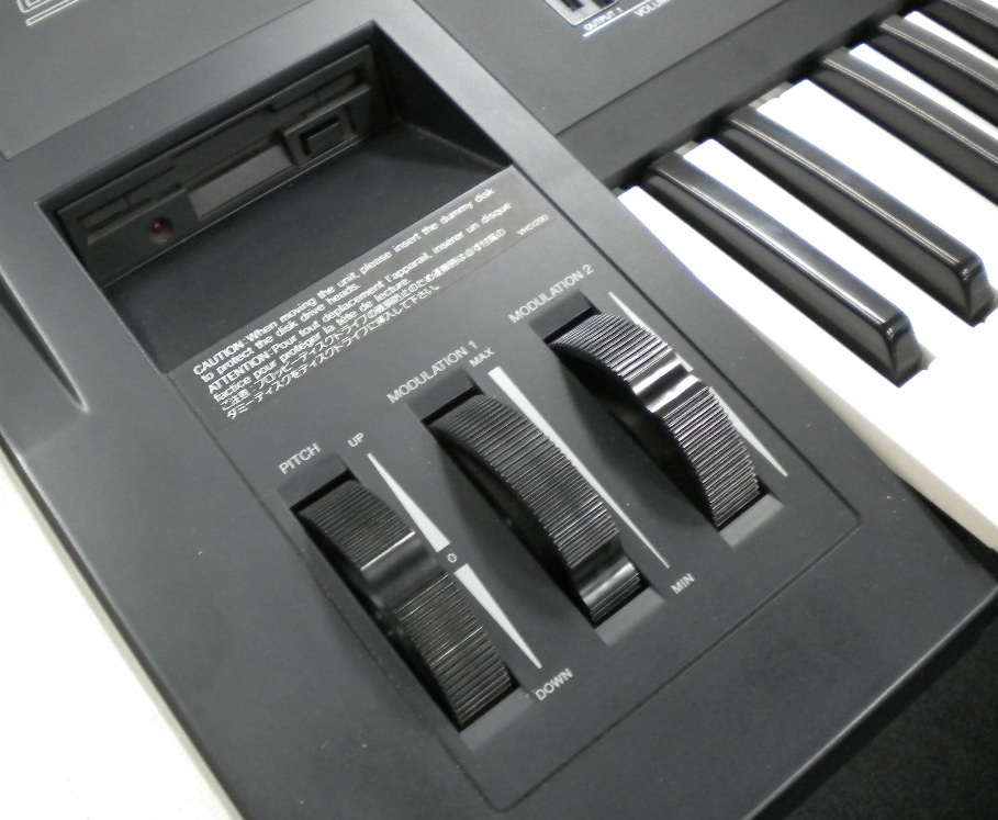 YAMAHA SY77試奏記 : 風流音色まねゑもん YAMAHA SY77試奏記 : 風流音色まねゑもん