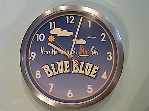 BLUE BLUE / BLUE SKY WALL CLOCK_f0139457_13135692.jpg