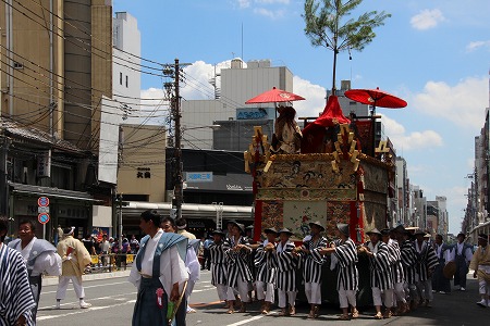 f0054428_11139.jpg