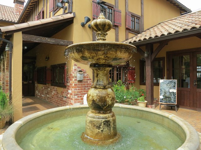 a0227507_0245864.jpg
