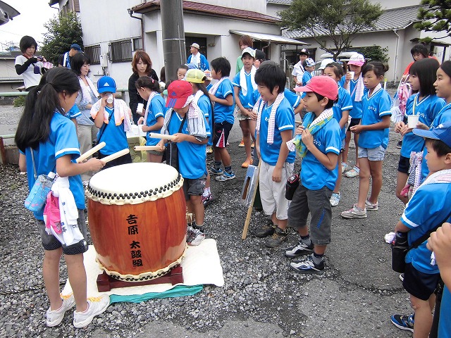 燃えた!駿河台3丁目の天王祭とロンドン五輪サッカー中継_f0141310_7553985.jpg