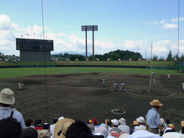 高校野球岩手県大会決勝 盛岡大付属対花巻東_f0154626_16291115.jpg