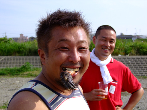 「多摩川沿い　飲食業界メンバーによる大人のBBQ！」_a0000029_2013598.jpg