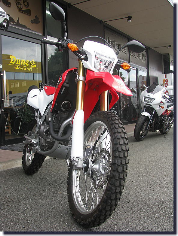 CRF250L 試乗車あります。 _f0178858_1856583.jpg