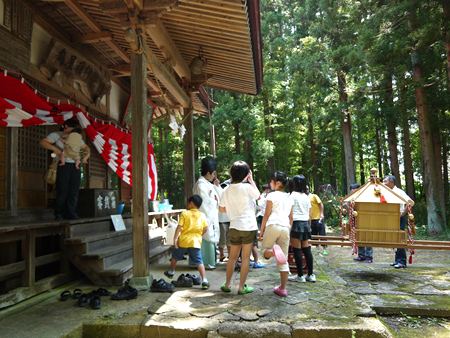 鳥屋嶺のお祭りに行ってきました！_e0097615_178718.jpg